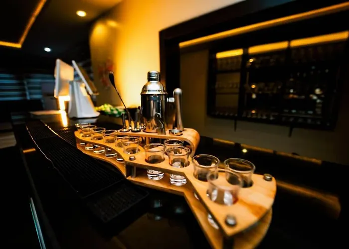 Ralphnest Suite & Lounge Limited